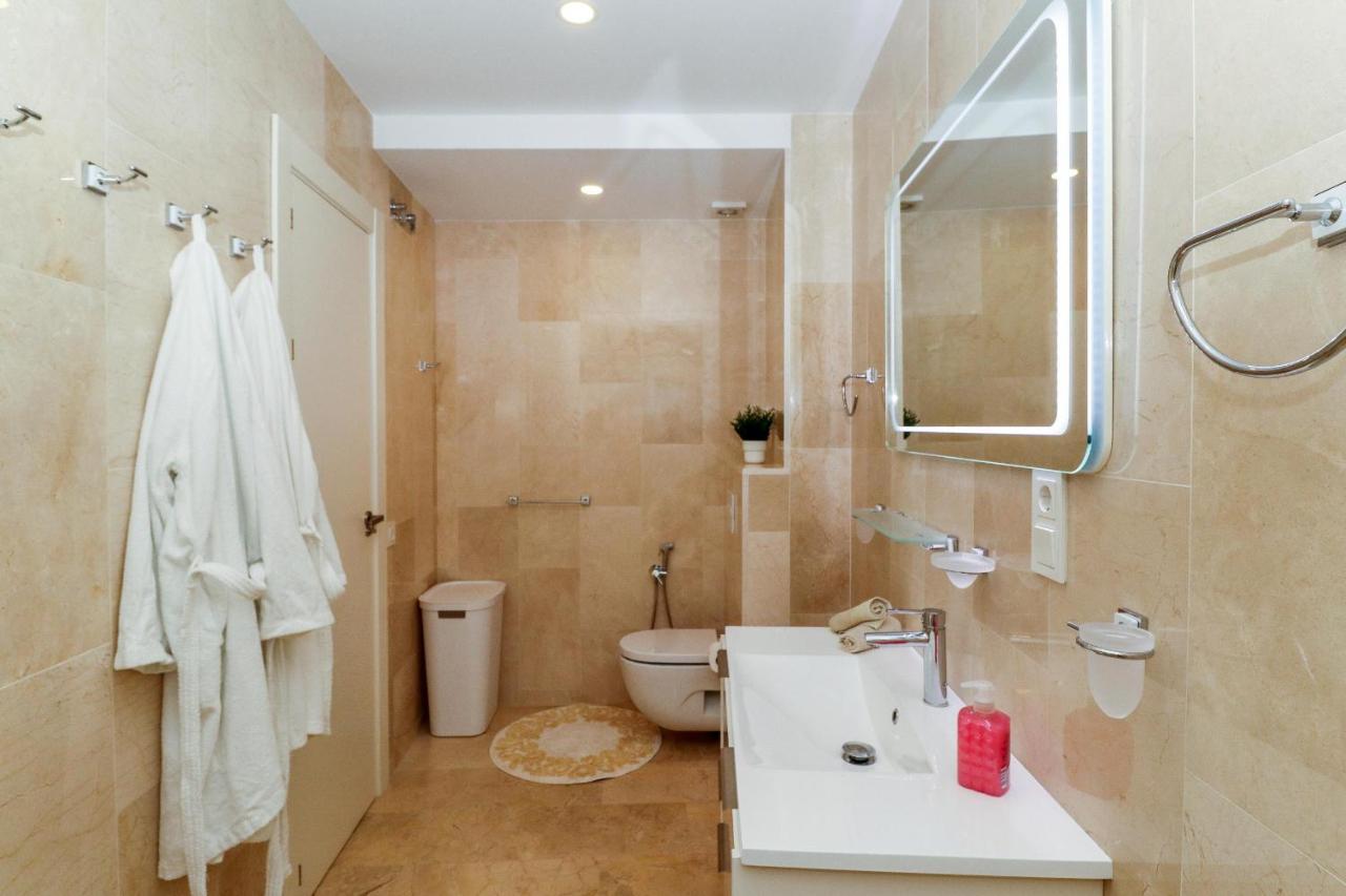 Penthouse With Panoramic Views - Puerto Marina Lejlighed *